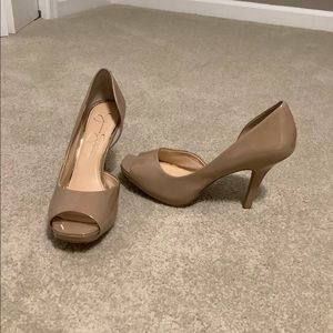 Jessica Simpson nude heels sz 8